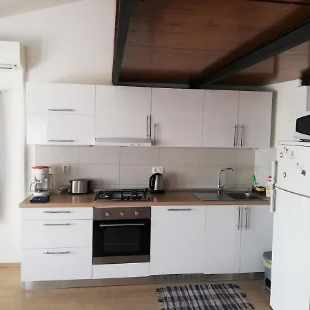 Appartement Dina *