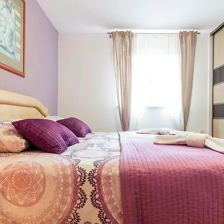 Appartement Dina Pula