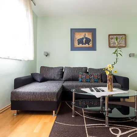 Apartman Dina