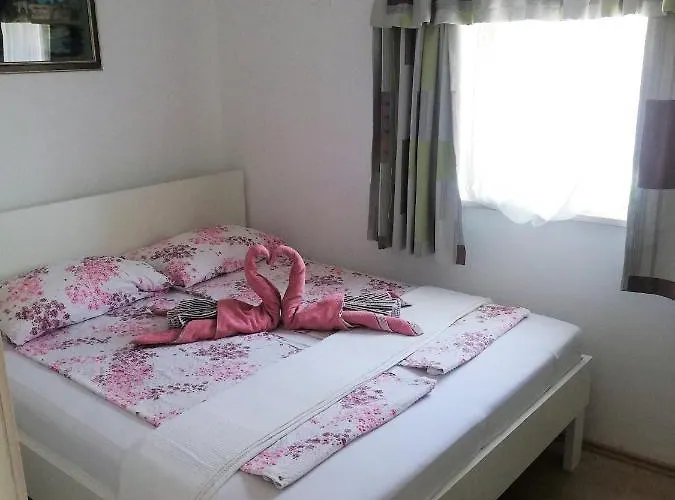 Apartman Dina *